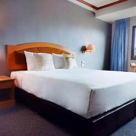 Sing Golden Place Hotel Hatjaj Kültér fotó