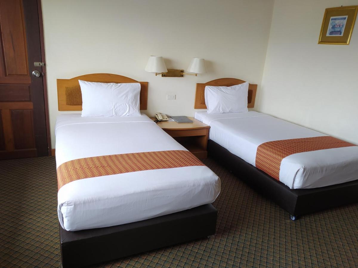 Sing Golden Place Hotel Hatjaj Kültér fotó