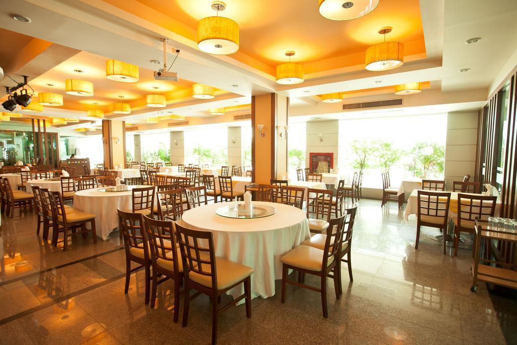 Sing Golden Place Hotel Hatjaj Kültér fotó