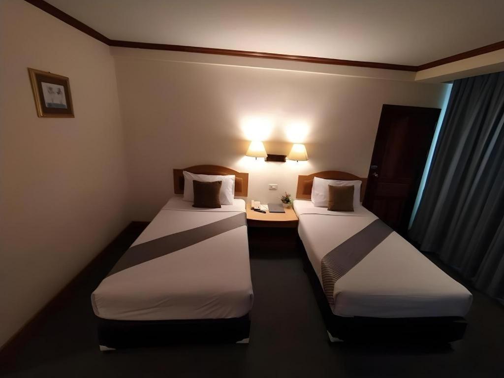Sing Golden Place Hotel Hatjaj Kültér fotó