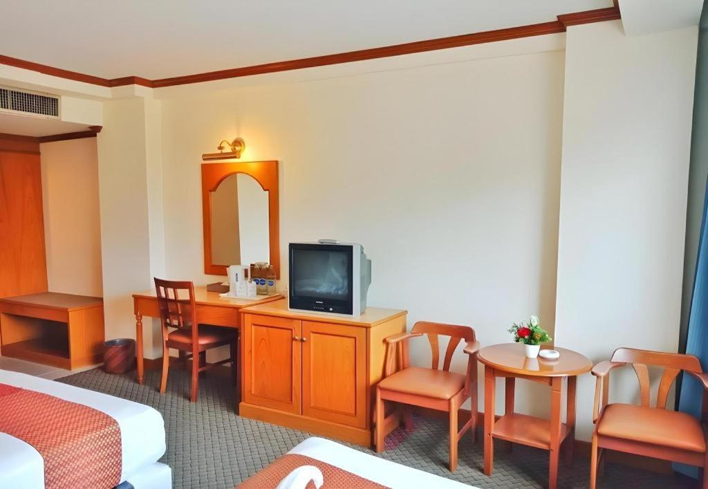 Sing Golden Place Hotel Hatjaj Kültér fotó